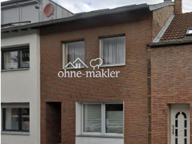 Wohnen mit Haus in Haus Charakter: Großzügige 4 Zimmer Maisonette mit Balkon im Kölner Westen!