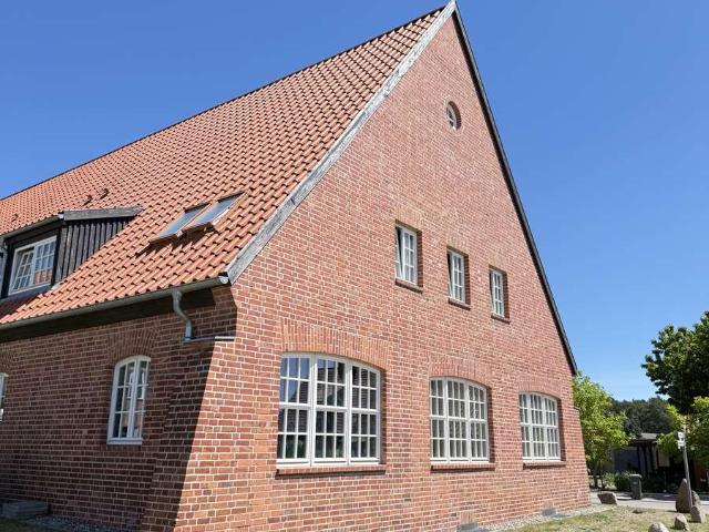 Wohnen mit historischem Charme – großzügige 3 Zimmer Erdgeschosswohnung