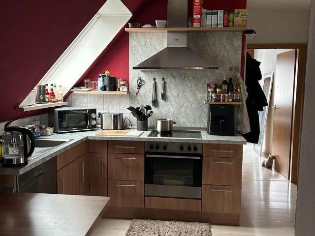 Wohnen mit Kamin, eigenem Gartenhaus & großem Garten – charmante 3 Zimmer Wohnung ab Januar 2027!