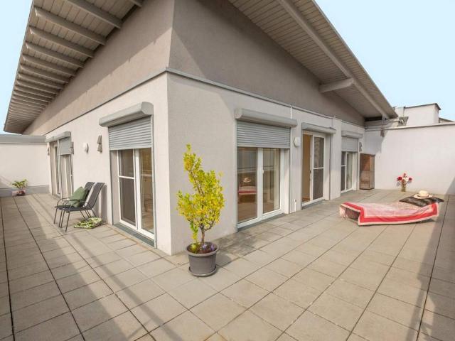 Wohnen mit Komfort: Beeindruckende Dachterrassenwohnung in Toplage!