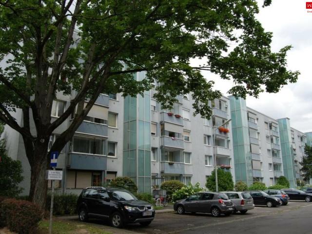wohnen mit komfort in linz bindermichl – großzügige 2 zimmer wohnung mit parkplatz und balkon! die wohnung befindet sich derzeit in sanierung!