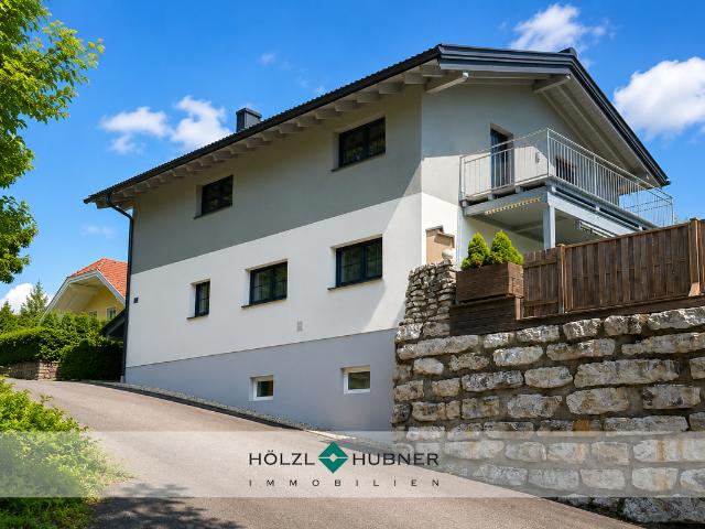 Wohnen mit Pool und moderner Haustechnik