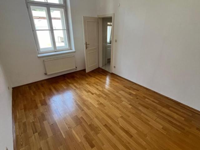 Wohnen mit Stil: Eklatant Bravouröse Zweizimmerwohnung im Herzen von Andritz mit Carport!