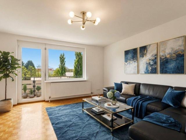 Wohnen mit Seeblick – 3 Zimmer Wohnung mit Süd Balkon und beeindruckendem Bergpanorama