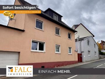 Wohnen mit Seele: Zweifamilienhaus plus weitere Wohneinheit – ein Schatz für Anleger und Eigennutzer