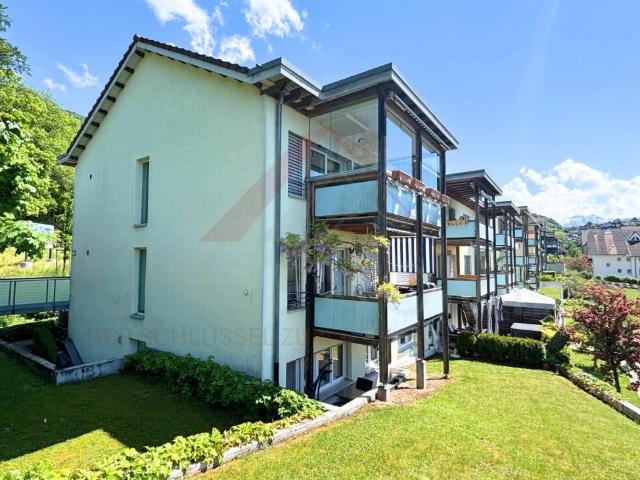 Wohnen mit traumhafter Aussicht über dem Vierwaldstättersee Exklusive 3 Zimmer Wohnung mit freier Küchengestaltung
