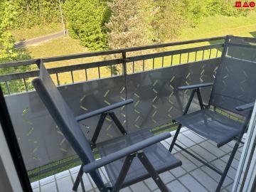 urlaubsflair inklusive: sonnige 3 zimmer balkonwohnung mit praktischem abstellraum und gemütlichem wohlfühlbad in ruhiger grünlage im steyrtal!
