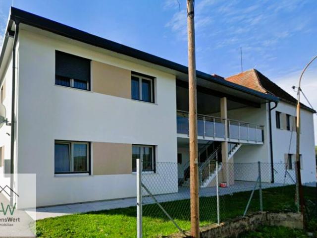 Wohnen mit viel Platz – 3 Zimmer, Loggia & 2 Parkplätze