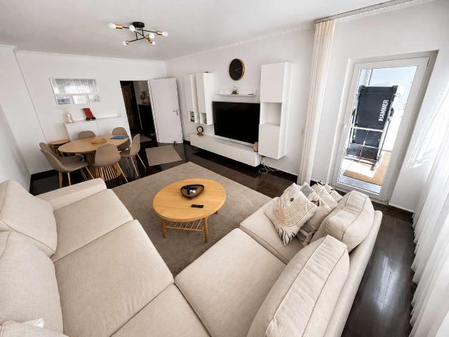 Wohnen mit Weitblick – 3 Zimmer ETW im 10. OG mit Skylineblick, 2 Loggien & Stellplatz