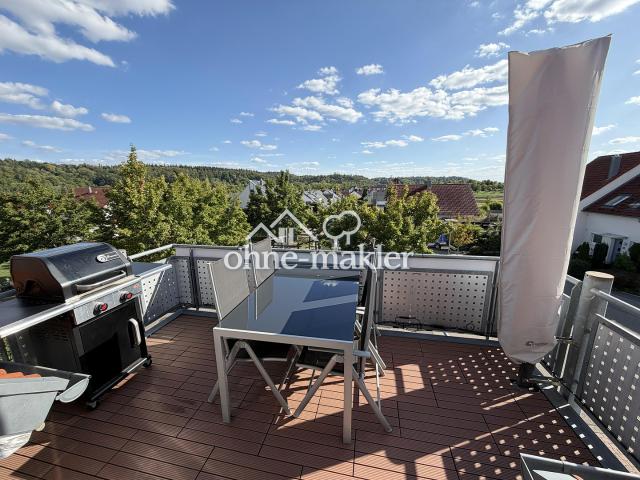 Wohnen mit Weitblick am Ortsrand – Gepflegte 3,5‑Zimmer‑Maisonette mit Süd‑/Westbalkon & Tiefgarage