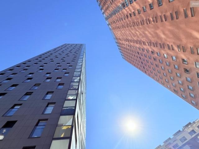 „Wohnen mit Weitblick Barrierefreie Wohnung im 11. Stock mit Loggia und Stellplatz“