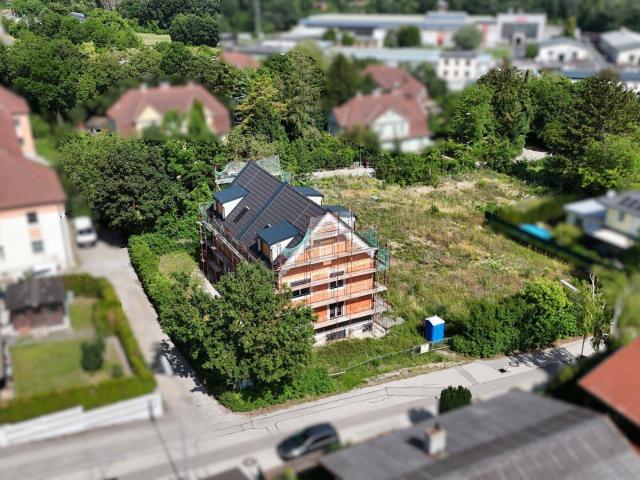 Wohnen mit Weitblick Doppelhaushälfte im Rohbau in Enzesfeld Lindabrunn