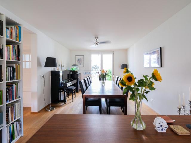 Wohnen mit Weitblick – Grosszügige Maisonette Dachwohnung in Basel