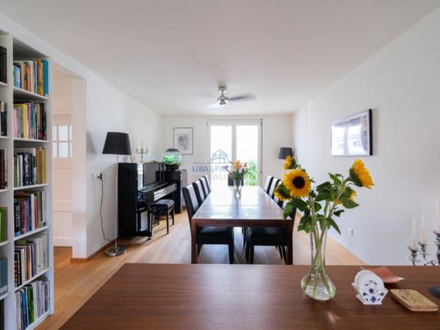 Wohnen mit Weitblick – Grosszügige Maisonette Dachwohnung in Basel