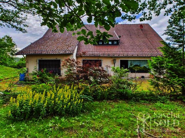 Wohnen mit Weitblick Großzügiges Anwesen auf weitläufigem Grundstück in Elversberg