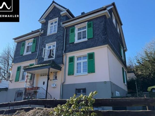 Wohnen mit Weitblick – Mehrfamilienhaus in Dahlerau