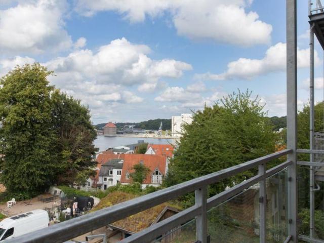 Wohnen mit Weitblick – Sanierte Wohnung mit Blick auf die Flensburger Förde
