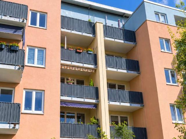 Wohnen mit Weitblick – stilvolles Zuhause mit sonnigem Balkon