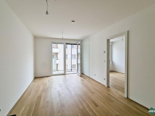 Wohnen mit 10m² Terrasse: Schöne 2 Zimmer Wohnung nahe der U1