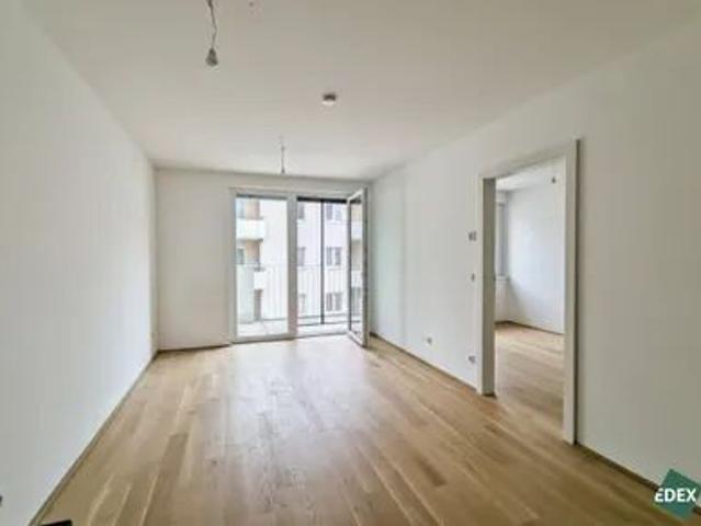 Wohnen mit 10m² Terrasse: Schöne 2 Zimmer Wohnung nahe der U1!