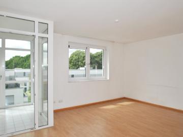 Wohnen mitten im Grünen! 2 Zimmerwohnung mit Aufzug und TG Stellplatz!