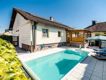 Wohnen nahe Tulln: Gepflegtes Haus mit Pool, Terrasse und guter Wien Anbindung