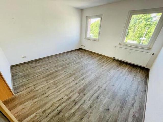 Wohnen nahe der Innenstadt – 3 Raum Wohnung mit Balkon und Tageslichtbad