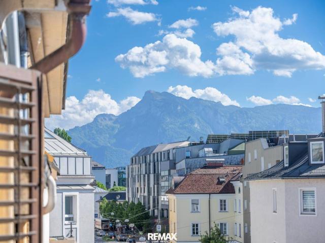 Wohnen nahe der Salzach 4 Zimmer Wohnung mit zwei Balkonen in Salzburg