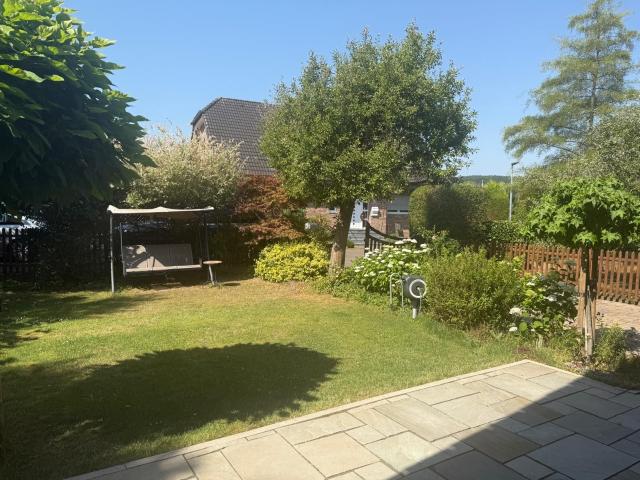 Wohnen, wo andere Urlaub machen – Gemütliches Haus in ruhiger, naturnaher Lage