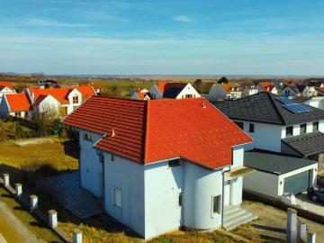 Haus for sale in 7000 - Garten, Keller