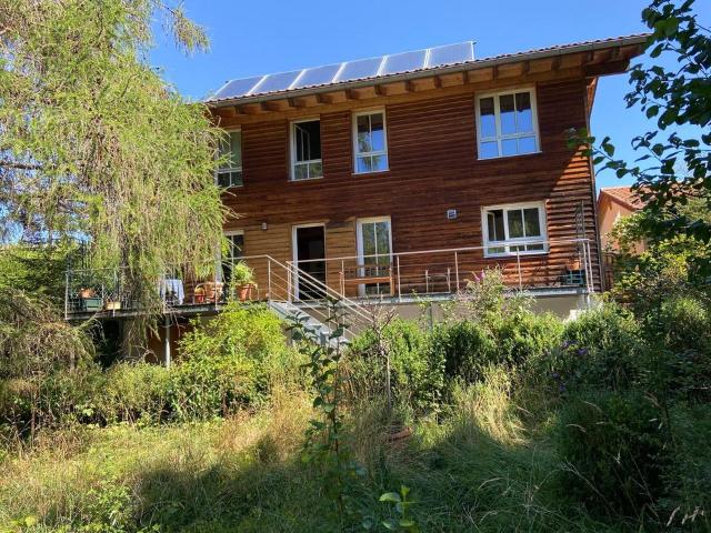 Wohnen wo andere Urlaub machen hochwertiges Holzhaus