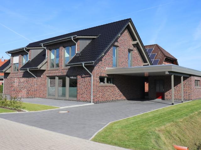 Wohnen, wo andere Urlaub machen Luxuriöse DHH in Großheide zu vermieten!