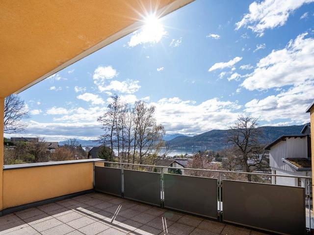 Wohnen, wo andere Urlaub machen – stilvolle Wohnung in Toplage am Wörthersee