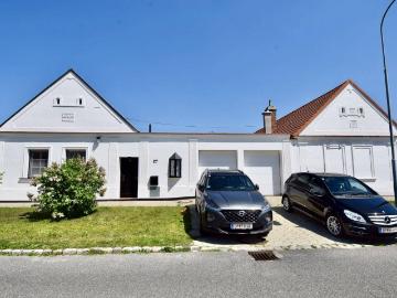 Wohnen, wo andere Urlaub machen – Traumhafter Streckhof mit Geschichte & Stil