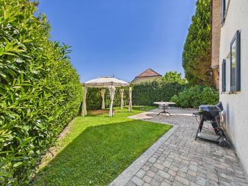 Wohnen wie im eigenen Haus 4.5 Zimmer Wohnung mit sonnigem Garten