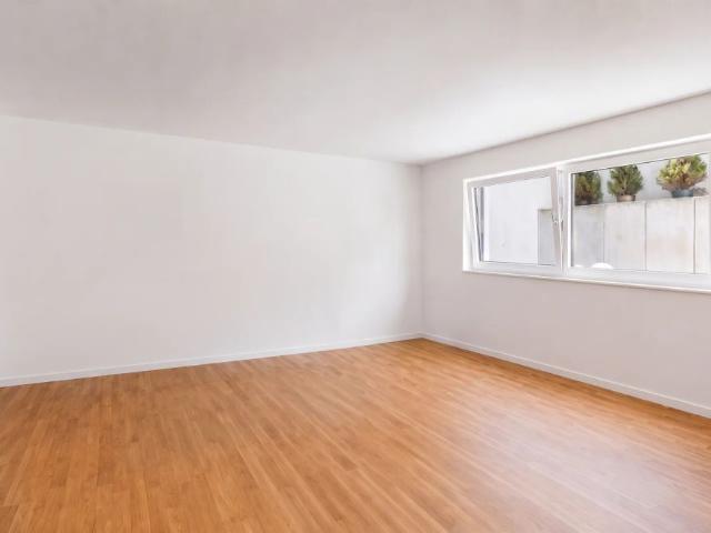 Wohnen wie im eigenen Haus mit Privatgarten in Waldtrudering