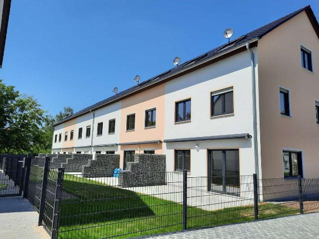 Wohnen wie im Eigenheim Haushälfte mit Garten in Pirna