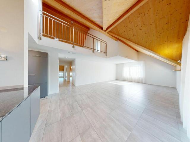Wohnen wie im Einfamilienhaus: 5.5 Zimmer Maisonette auf 168 m² nahe der Aare
