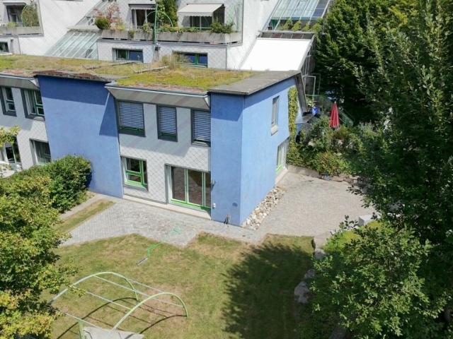 Wohnen wie im Einfamilienhaus mit 150 m² Garten