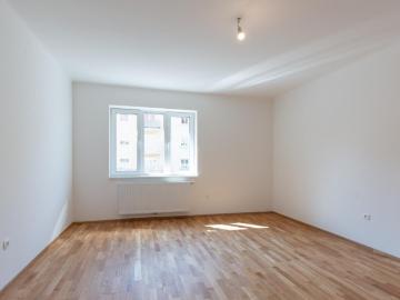Wohnen wie im Erstbezug: Neuwertiges Geidorf Juwel mit Balkon – Jetzt sichern!