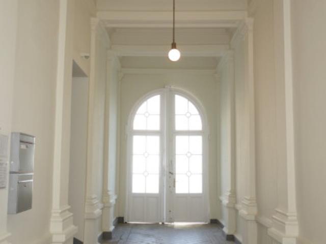 Wohnen wie zu Kaisers Zeiten Revitalisierter Altbau Stil trifft Neu