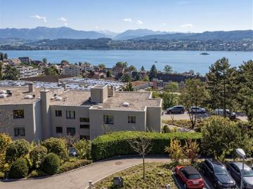 Etagenwohnung kaufen in Feldmeilen