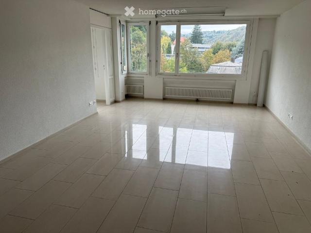 Wohnen über den Dächern von Baden AG – 90 m² mit Weitsicht und Garage inklusive
