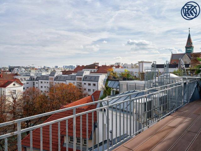 Wohnen über den Dächern Wiens Exklusive Dachgeschosswohnung mit Galerie & Terrassen