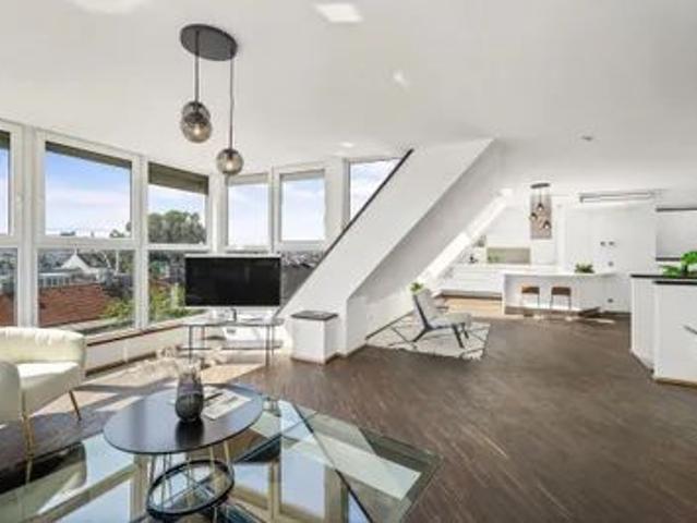 Wohnen über den Dächern Wiens | Großzügige DG Maisonette mit 2 Terrassen & Panorama