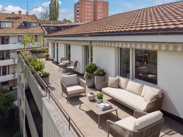 WOHNEN ÜBER DEN DÄCHERN ATTIKAWOHNUNG MIT 118 M² TERRASSE