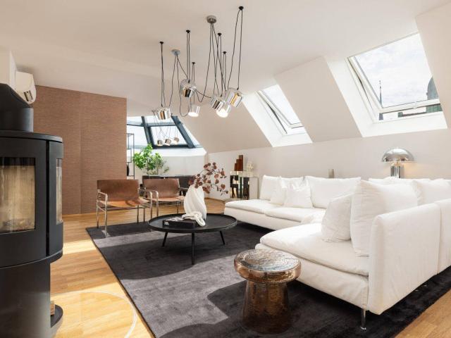 WOHNEN ÜBER DEN DÄCHERN MAISONETTE MIT GROSSER DACHTERRASSE UND 3 SCHLAFZIMMERN