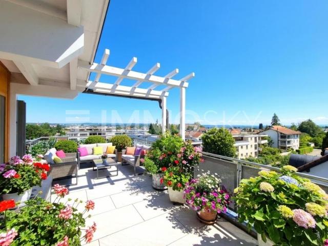 Wohnen über den Dächern mit Rundum Terrasse und Seeblick
