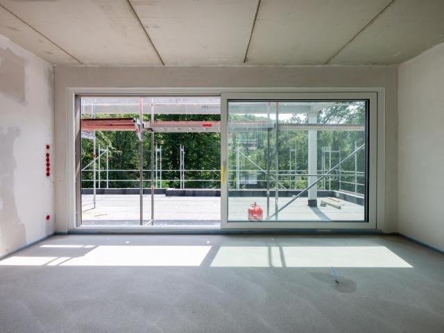 Wohnen über den Dingen – exklusives Penthouse mit Dachterrasse und traumhaftem Waldblick