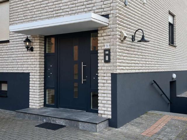 Wohnen zum Wohlfühlen – möblierte 2 Zimmer Wohnung mit Terrasse & EBK